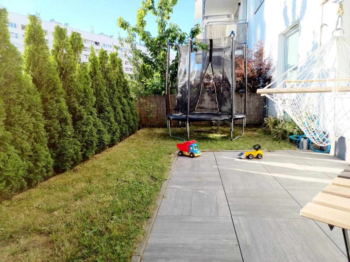 Apartament Sunny Sleeps 4 By The Beach With Garden Patio - Gdansk Przymorze Zewnętrze zdjęcie